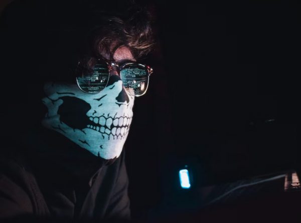 Πέντε λόγοι για να μην «κατεβάζετε» πειρατικά παιχνίδια