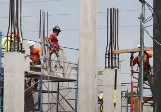 ΗΠΑ: οι Δημοκρατικοί πληρώνουν τη δυσαρέσκεια της εργατικής τάξης