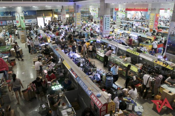 Κοροναϊός: Η Κίνα βάζει λουκέτο στη μεγαλύτερη αγορά ηλεκτρονικών ειδών κόσμο