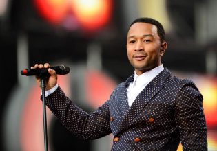 Τζον Λέτζεντ: Παίρνει θέση για τις αμβλώσεις – «Η κυβέρνηση δεν πρέπει να εμπλακεί»