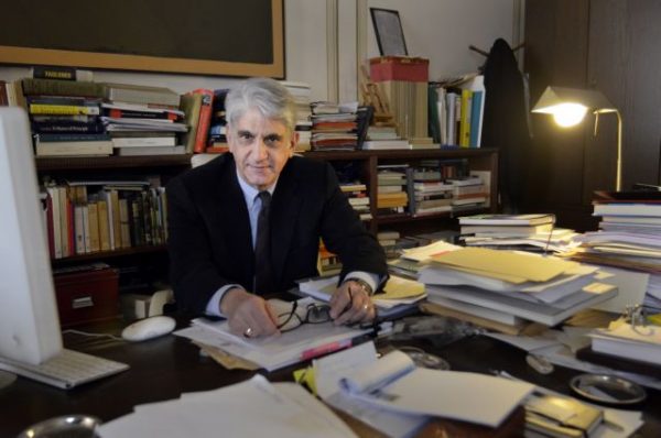 Διονύσης Καψάλης: Η Ελλάδα που δεν ξέρει να πεθαίνει