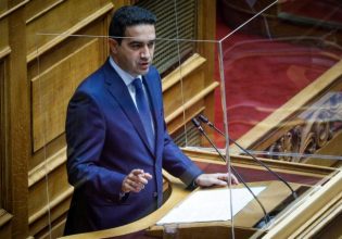 Εξεταστική για τις υποκλοπές: Η Ελλάδα επέστρεψε στην εποχή των κοριών με κυβέρνηση Μητσοτάκη, λέει ο Κατρίνης