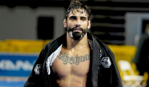 Σφαίρα στο κεφάλι – Εγκεφαλικά νεκρός θρύλος των μαχητικών αθλημάτων