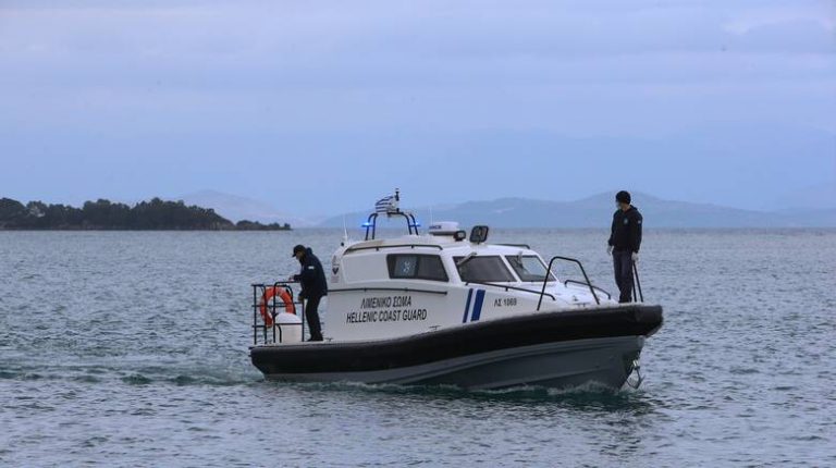 Ζάκυνθος: Επιχείρηση διάσωσης μεταναστών στα ανοιχτά του νησιού