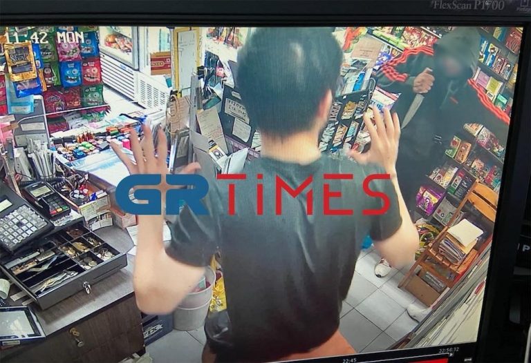 Σοκαριστικό βίντεο: Ληστεία με κουζινομάχαιρο σε ψιλικατζίδικο της Θεσσαλονίκης