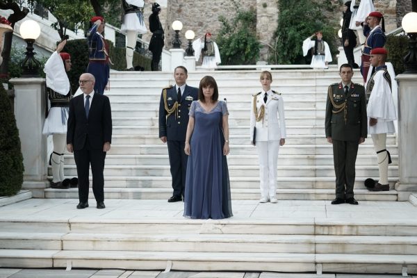 Η Πρόεδρος στην Εκκλησία του Δήμου