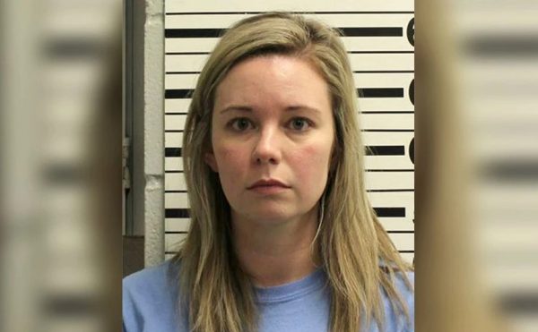 ΗΠΑ: Δασκάλα κακοποιούσε σεξουαλικά 13χρονο μαθητή μέσα στην τάξη – Πώς αποκαλύφθηκε