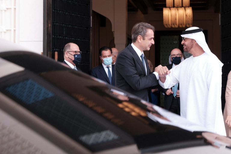 Συνάντηση Μητσοτάκη με τον πρόεδρο των ΗΑΕ – Δείτε live τις δηλώσεις