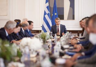 Νέοι μπλε φάκελοι για τα υπουργεία με 19 σχέδια δράσης