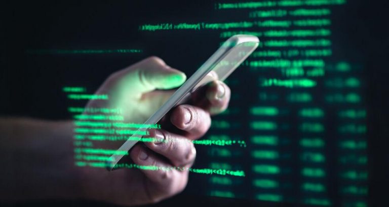 Νόμιμη αλλά πολιτικά εσφαλμένη η παρακολούθηση;