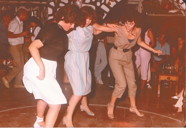 Οι θρυλικές βραδιές και τα ντουζ στην πίστα της «Λαγουδέρας»