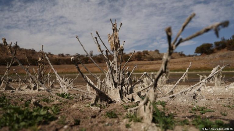 Νέο κοινωνικό συμβόλαιο: Συνταγματικό δικαίωμα η πρόσβαση στο νερό