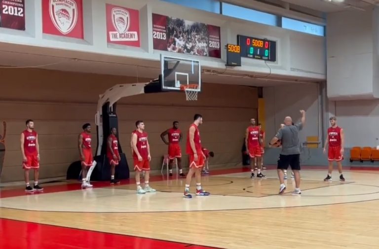 Ολυμπιακός: «Πρώτη» για τους νταμπλούχους (vids)