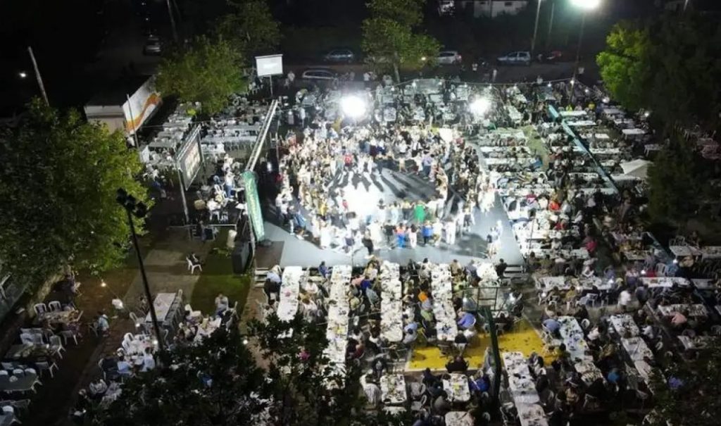 Ορεστιάδα: Κατέρρευσε και πέθανε χορευτής που συμμετείχε σε εκδήλωση