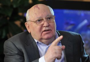 Μιχαήλ Γκορμπατσόφ: «Βλέπω όλα τα σημάδια ενός νέου Ψυχρού Πολέμου»