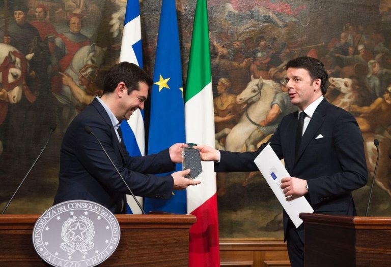 Ο Ρέντσι συγχαίρει Τσίπρα για την έξοδο από την ενισχυμένη εποπτεία