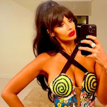H Jameela Jamil τραυμάτισε τον πρωκτικό σφιγκτήρα της στα γυρίσματα του She-Hulk