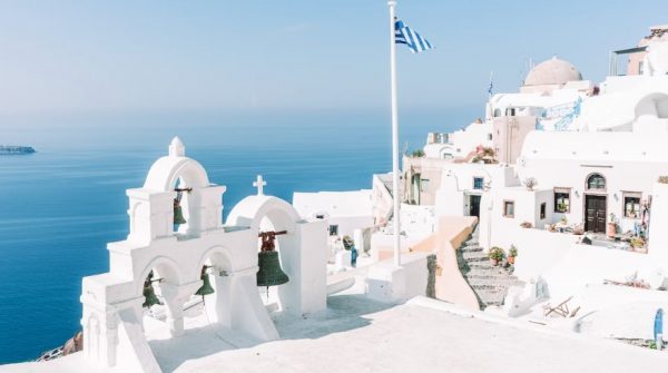 Σαντορίνη: Στη λίστα του Bloomberg με τους 6 καλύτερους προορισμούς της Ευρώπης για διακοπές το φθινόπωρο