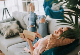 4 κορυφαία βιβλία που θα σε μυήσουν στην τέχνη του ευ ζην