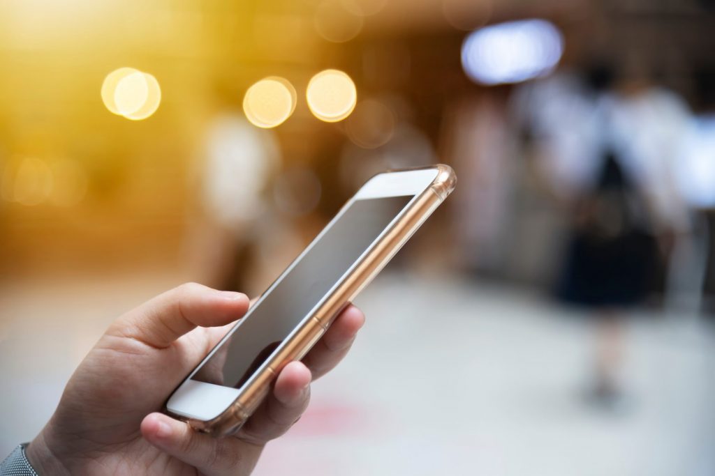 Γιατί λατρέψαμε το iPhone 12 mini