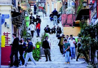Κοροναϊός: Πώς μπορεί να ανακοπεί η αποκλιμάκωση της πανδημίας στην Ελλάδα