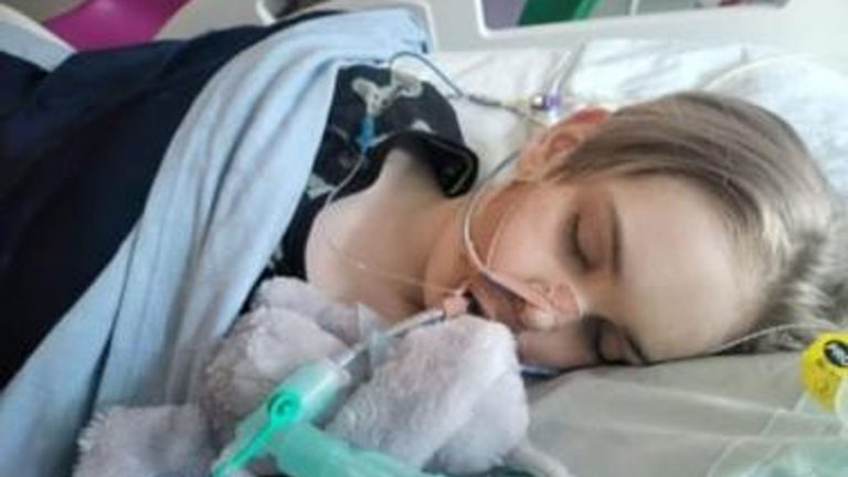 Βρετανία: Κέρδισε τη μάχη η οικογένεια του Archie – Αγωνία για τον 12χρονο που βρίσκεται σε κώμα