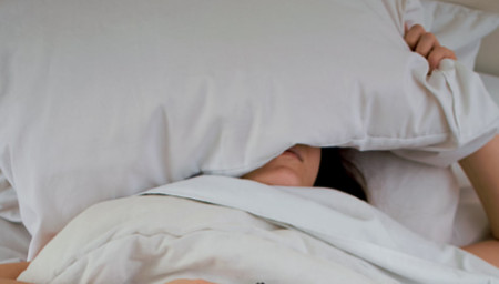 Έρευνα: Πώς η πανσέληνος επηρεάζει τον ύπνο