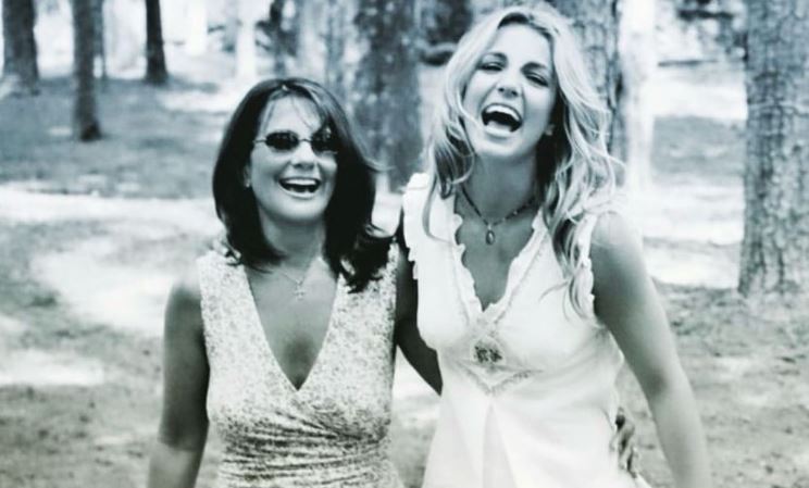 Σπάει τη σιωπή της η μαμά της Μπρίτνεϊ Σπίαρς μετά το επίμαχο βίντεο – «Έχω δοκιμάσει τα πάντα»