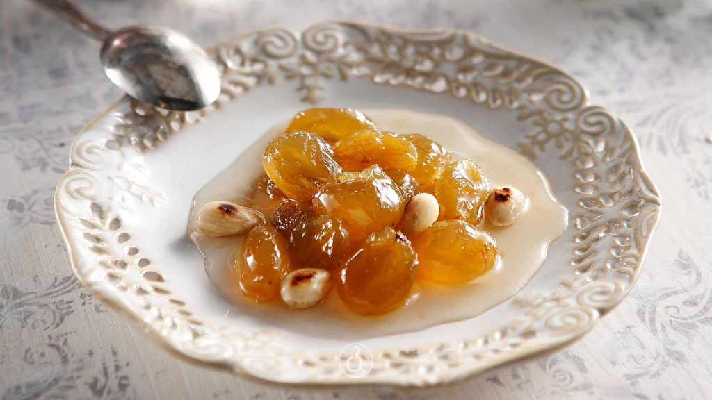 Γλυκό του κουταλιού σταφύλι στον φούρνο: Η εύκολη συνταγή που θα σε ενθουσιάσει