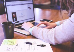 Η εταιρεία που εγκατέλειψε την τετραήμερη εργασία και επέστρεψε στο πενθήμερο