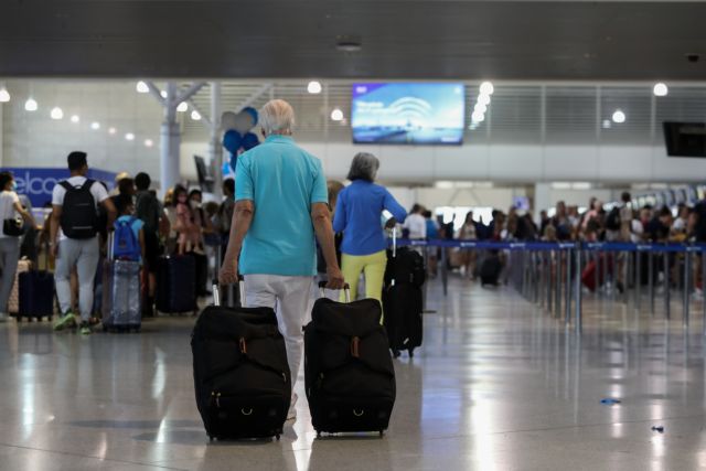 Κικίλιας: 11% αύξηση στις αφίξεις σε 14 αεροδρόμια σε σχέση με τον Ιούλιο του 2019