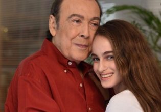 Μαρία Βοσκοπούλου: Η κόρη του Τόλη Βοσκόπουλου κάνει τόπλες στην παραλία