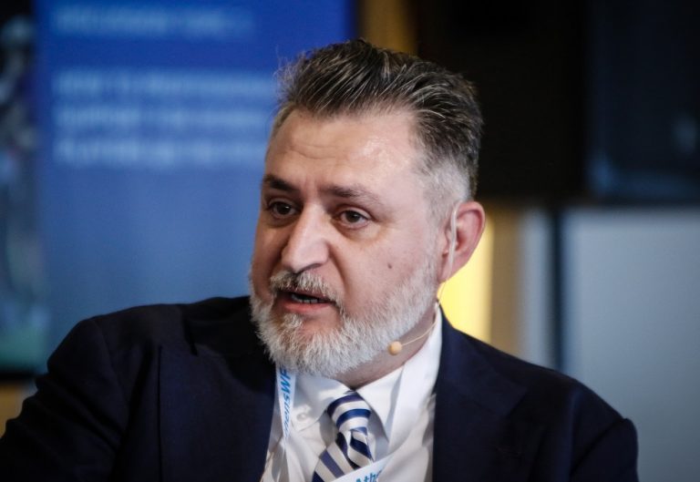 Τουμαζάτος σε παίκτες του Άρη: «Μίνιμουμ στόχος η δεύτερη θέση»