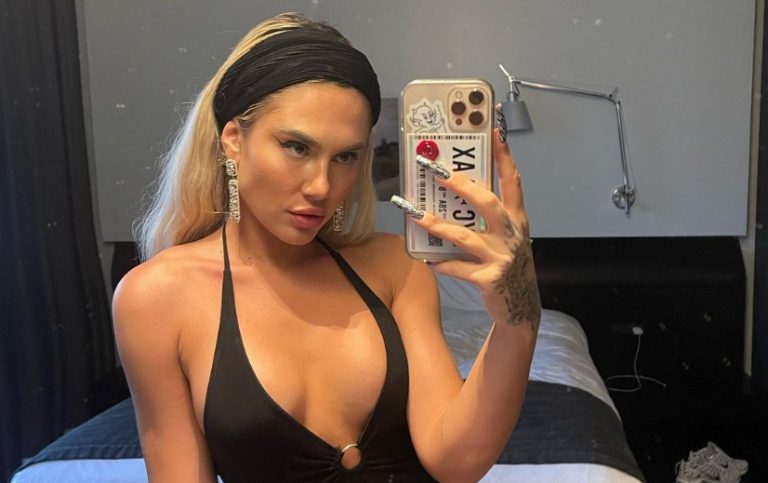 Έλενα Τσαγκρινού: Πιο σέξι από ποτέ η τραγουδίστρια – Η αλλαγή στην εξωτερική της εμφάνιση που μας έστειλε αδιάβαστους