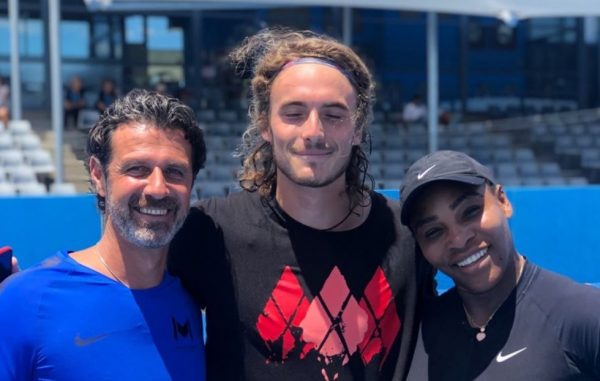 Τσιτσιπάς σε Σερένα Γουίλιαμς: «Συγχαρητήρια για τη φοβερή σου καριέρα»