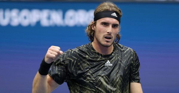 Ασταμάτητος στα προημιτελικά ο Τσιτσιπάς (2-0)