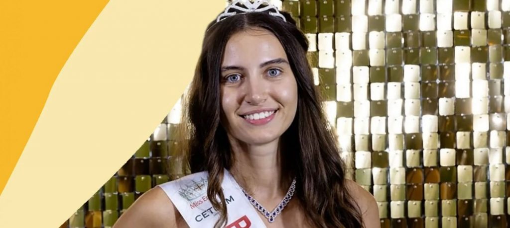 Η Μις Αγγλία γίνεται η πρώτη στην 94χρονη ιστορία των καλλιστείων που διαγωνίζεται χωρίς μακιγιάζ