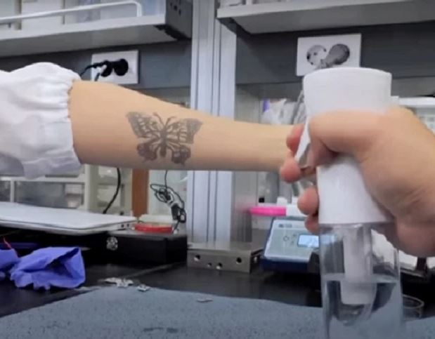 Νότια Κορέα: Επιστήμονες αναπτύσσουν «τατουάζ» νανοτεχνολογίας – Θα προειδοποιεί για προβλήματα υγείας;
