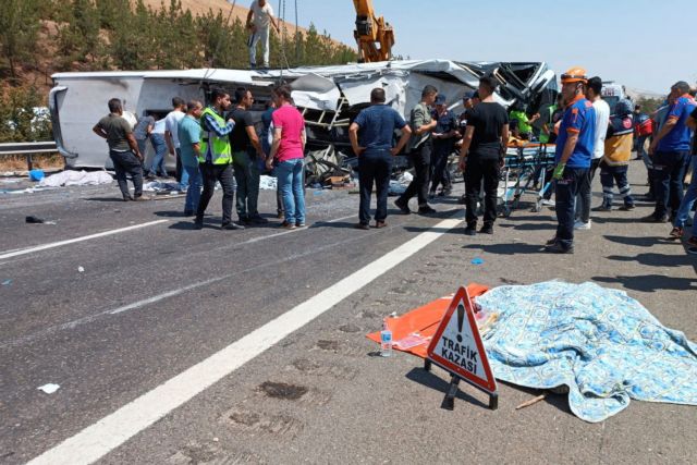 Τουρκία: Τουλάχιστον 32 νεκροί και 29 τραυματίες σε δύο παρόμοια τροχαία