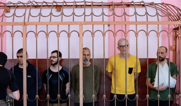 Ανατολική Ουκρανία: Δικάζουν 5 «μισθοφόρους» – Οι 3 αντιμετωπίζουν τη θανατική ποινή