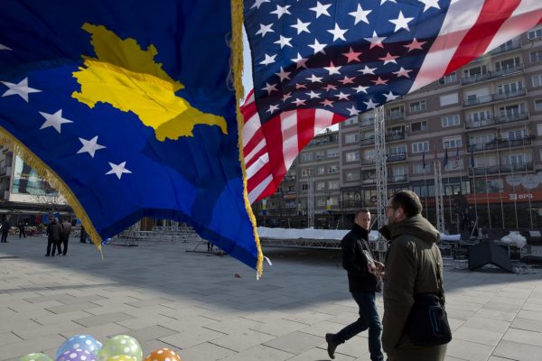 Κόσοβο: Παρέμβαση ΗΠΑ για εκτόνωση της έντασης – Υποχώρηση Κούρτι για… 30 ημέρες