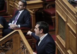 Παρακολουθήσεις: Αυγουστιάτικη «αρένα» στη Βουλή