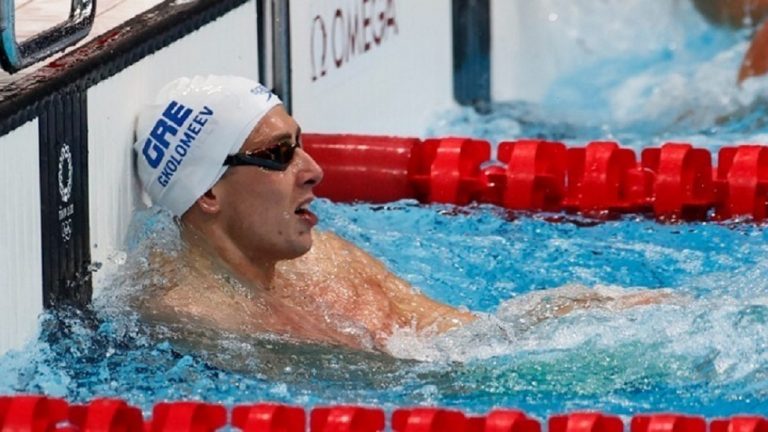 Με ρεκόρ στον τελικό των 50μ ελεύθερο ο Γκολομέεβ (vid)