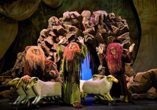 Η Κάρμεν Ρουγγέρη παρουσιάζει την Οδύσσεια του Ομήρου στο Ηρώδειο