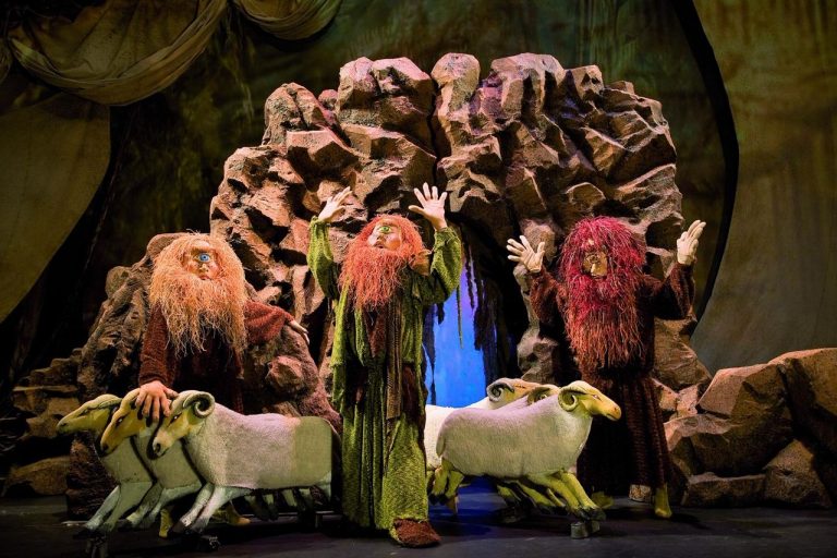 Η Κάρμεν Ρουγγέρη παρουσιάζει την Οδύσσεια του Ομήρου στο Ηρώδειο