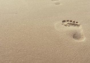 Μελέτη: Με 10 λεπτά περπάτημα τη μέρα ένας 85χρονος μπορεί να παρατείνει τη ζωή του