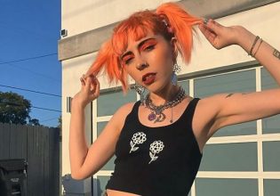 Ινφλουένσερ σοσιαλίστρια: Ιδιοκτήτρια καταστήματος εξηγεί πώς οι επιχειρήσεις κρατούν όλα τα κέρδη για τον εαυτό τους