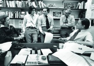 Washington Post: Το «Greek Watergate» αναστατώνει την κυβέρνηση