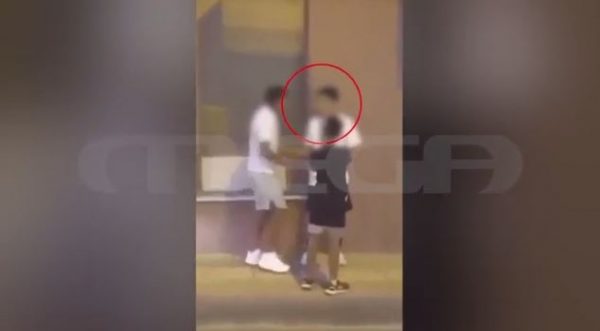 Πύργος: Βίντεο κάνει τον γύρο του διαδικτύου – Ανήλικοι χαστουκίζουν 14χρονο
