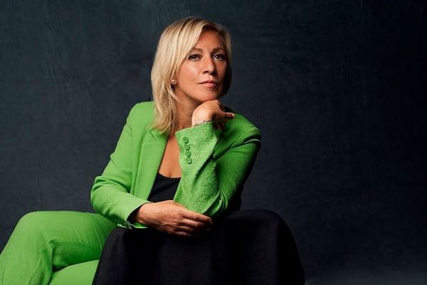 «Χάνομαι γιατί ρεμβάζω»: H Μαρία Ζαχάροβα κάνει διακοπές